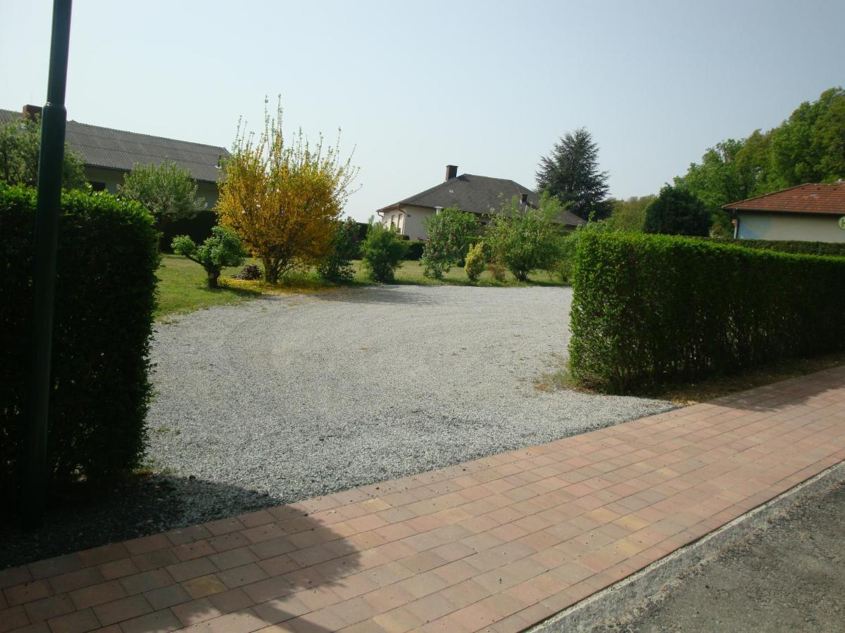 Bed and Breakfast Haus Camelia Bad Tatzmannsdorf Exterior foto